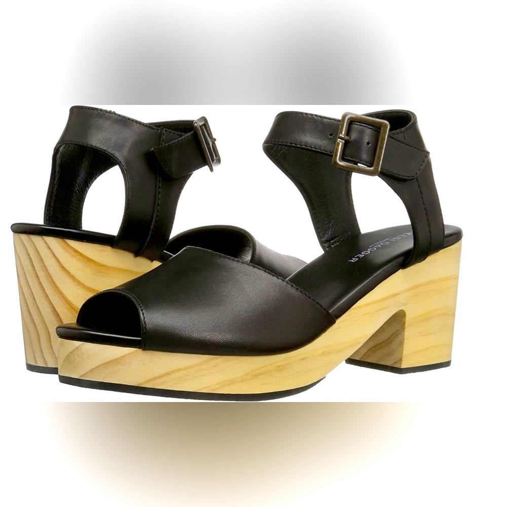 Adorable Kelsi Dagger Brooklyn Sandals